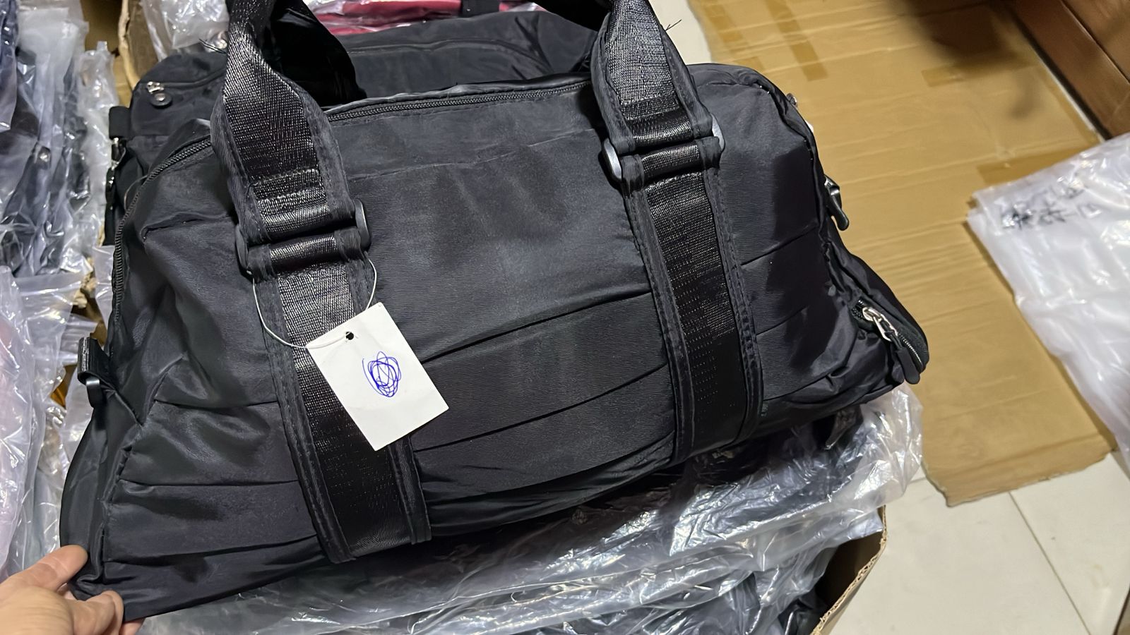 Bolsa Esportiva e de Viagem com Divisão Interna - Imagem 12