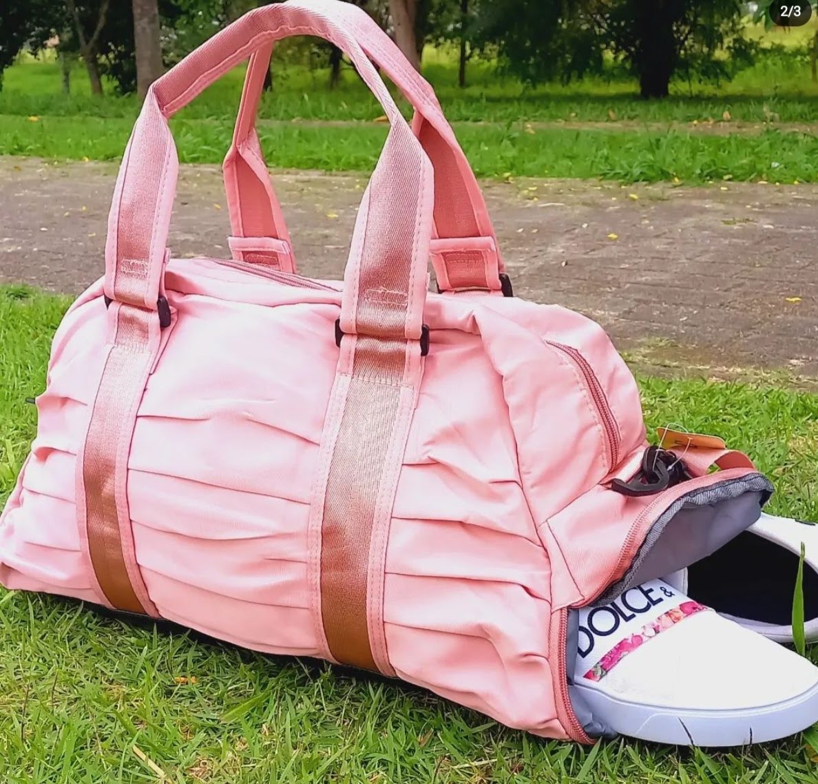 Bolsa Esportiva e de Viagem com Divisão Interna