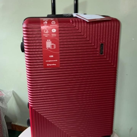 Mala de viagem rígida com rodas à venda na Bella Bolsas em Teresina PI.